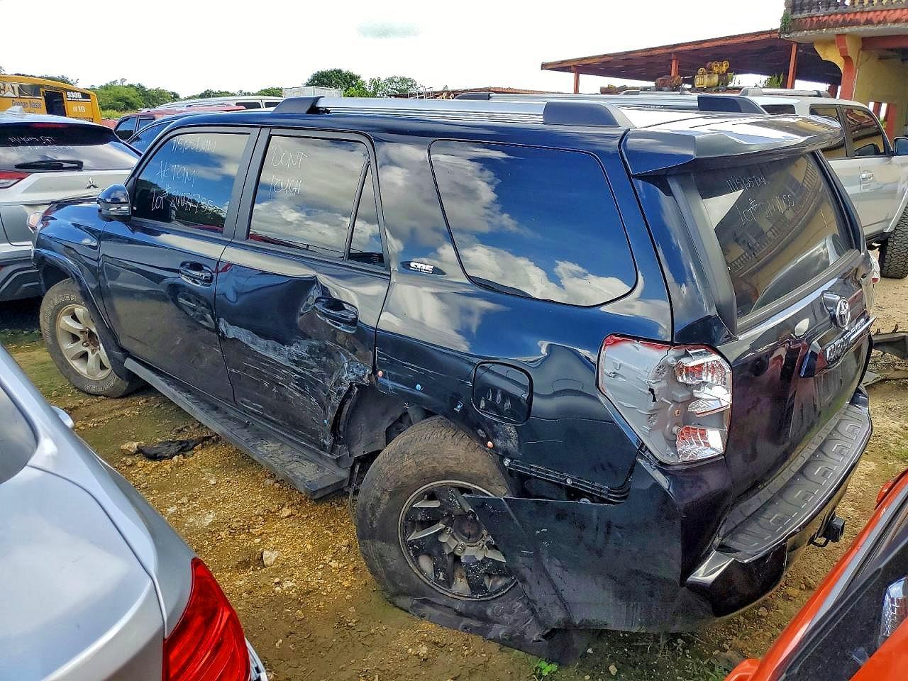 2023 Toyota 4Runner Sr5 - Фото 2