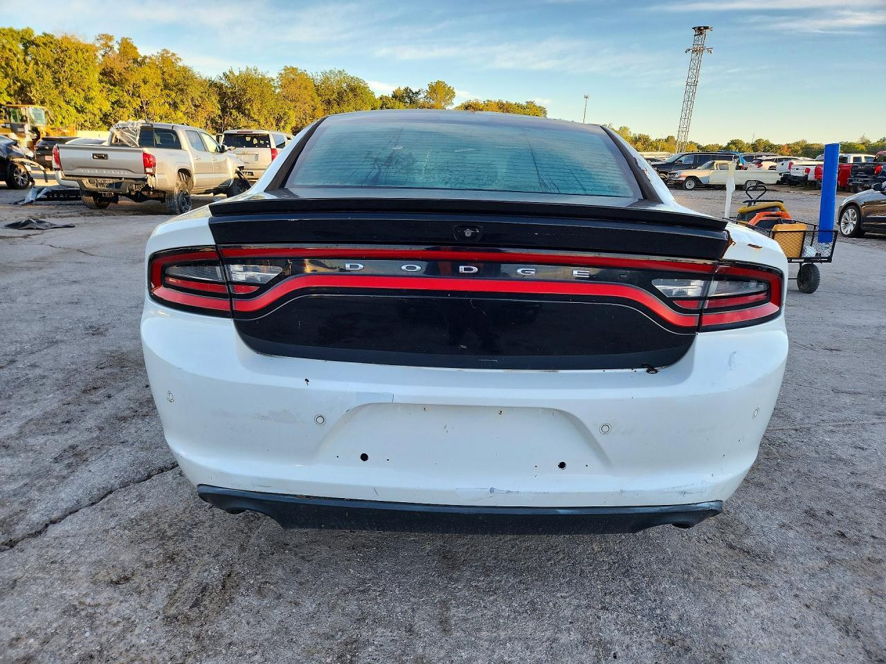 2022 Dodge Charger Sxt - Фото 6