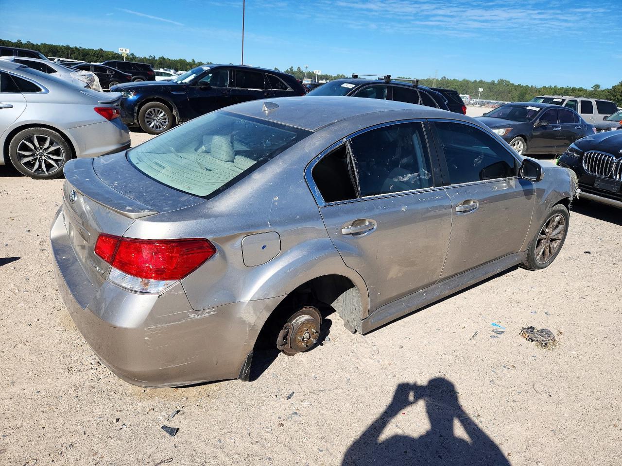 2014 Subaru Legacy 2.5I Premium - Image 3