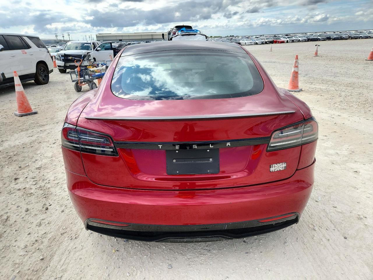 2023 Tesla Model S - Фото 6