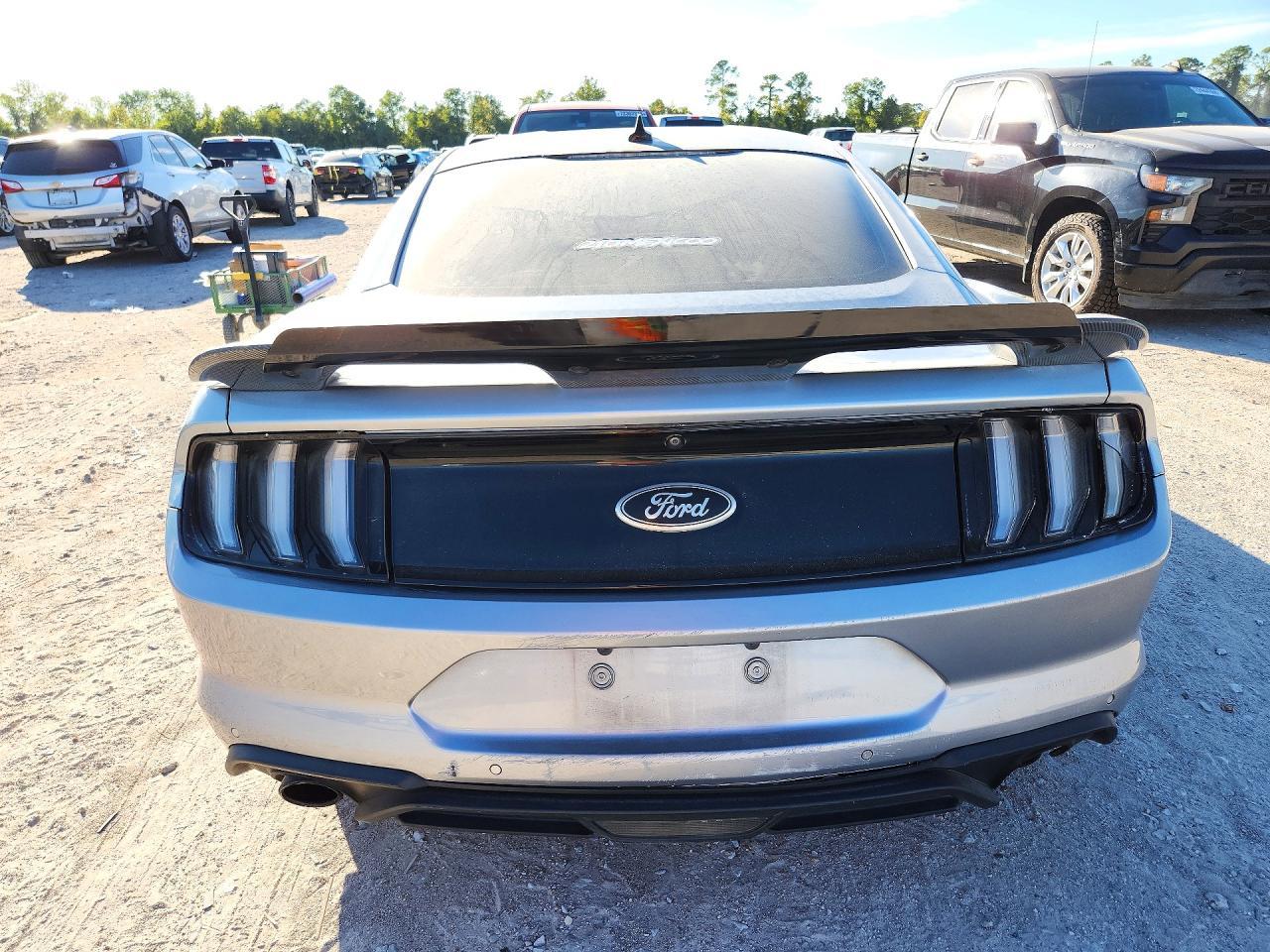 2022 Ford Mustang - Image 6
