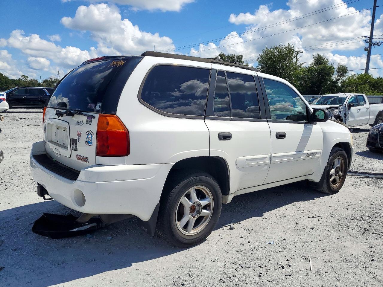 2004 GMC Envoy - Фото 3