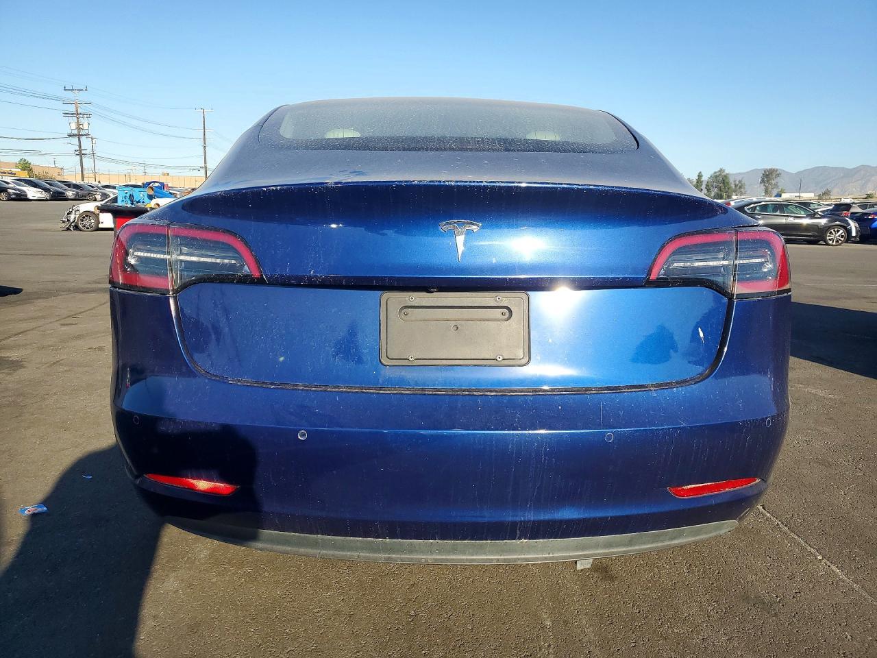 2022 Tesla Model 3 - Фото 6