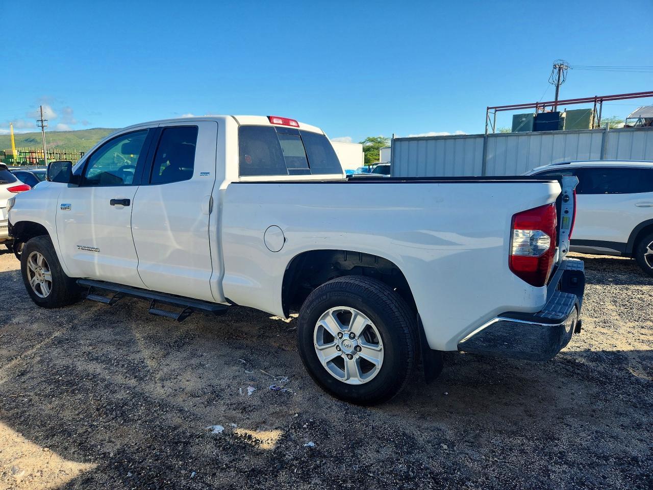 2018 Toyota Tundra Sr5 - Фото 2