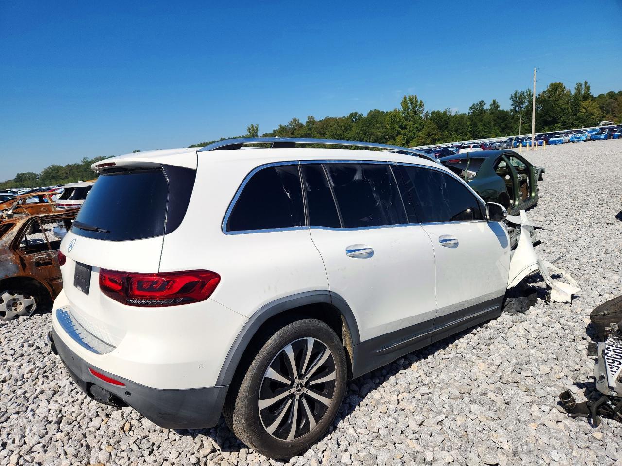 2021 Mercedes-Benz Glb 250 - Фото 3