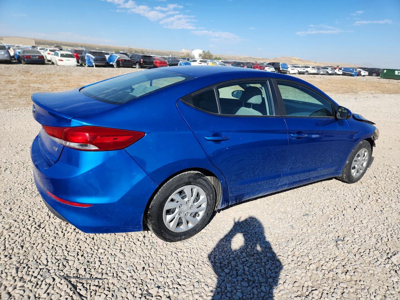 2018 Hyundai Elantra Se - Image 3