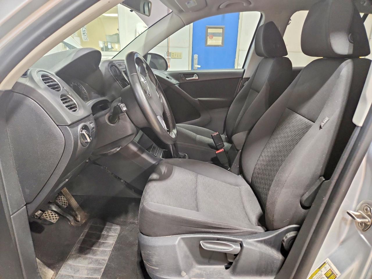 2014 Volkswagen Tiguan S - Фото 7