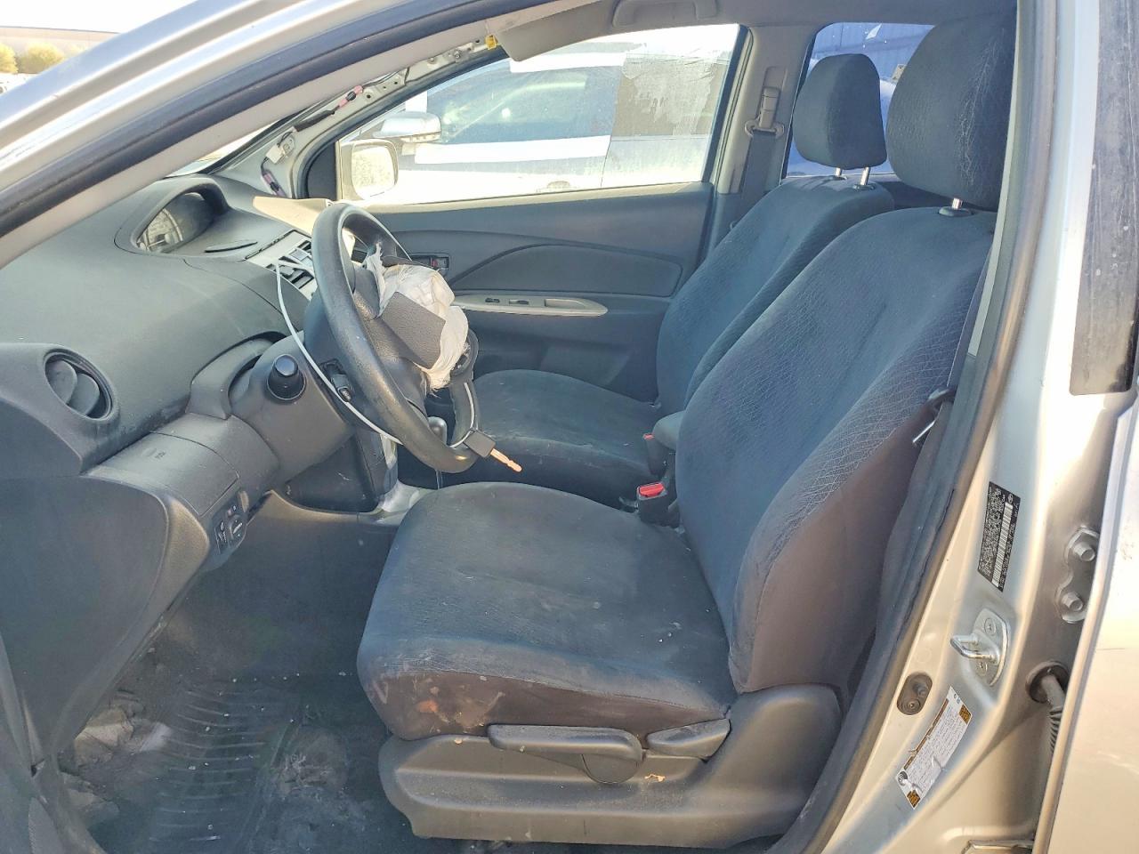 2008 Toyota Yaris Base - Фото 7
