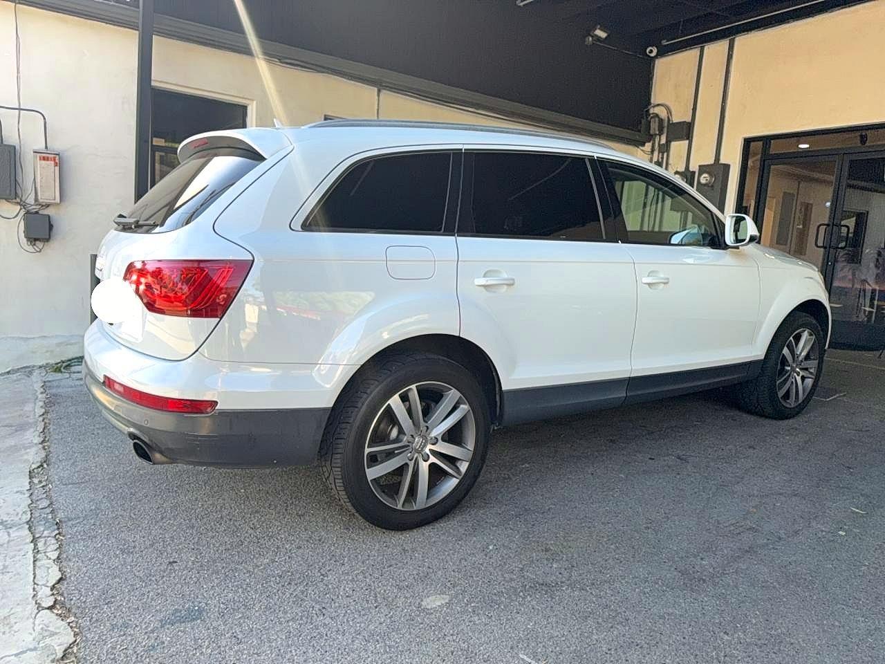 2013 Audi Q7 Premium Plus - Фото 4