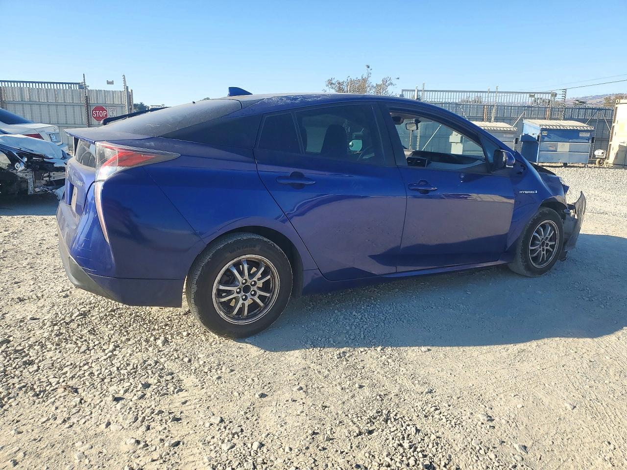 2016 Toyota Prius Two - Image 3