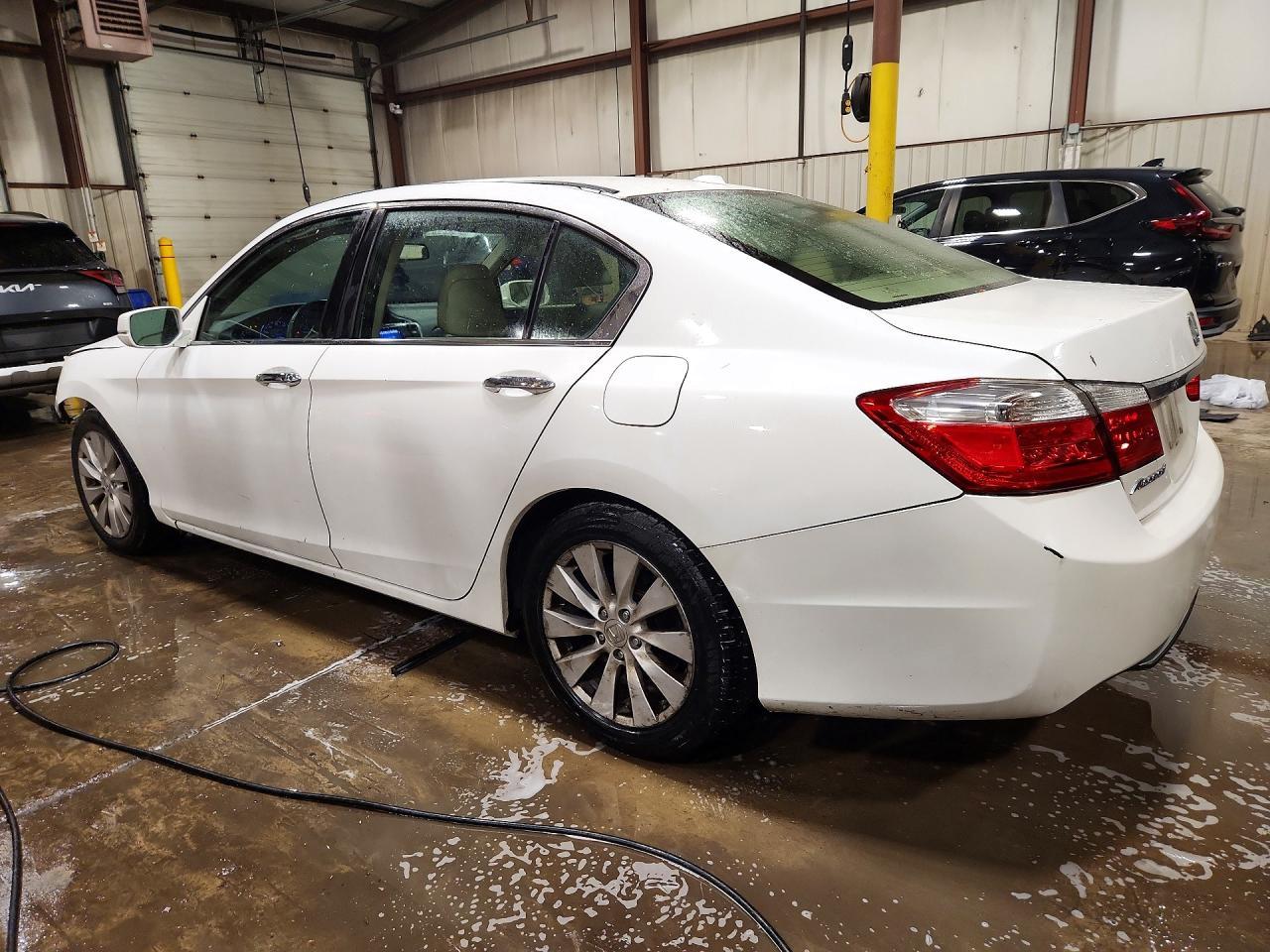 2013 Honda Accord Exl - Image 2
