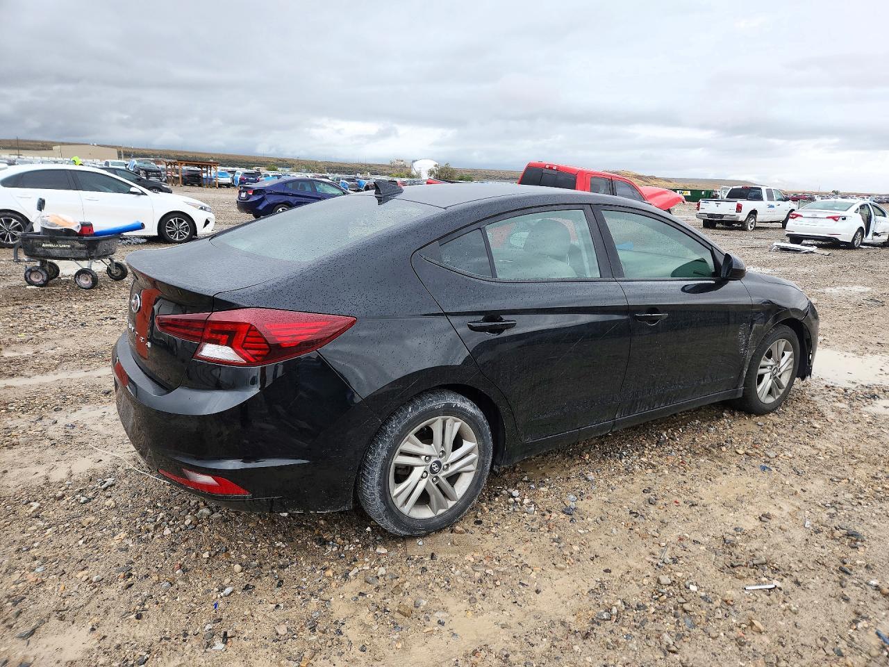 2019 Hyundai Elantra Sel - Image 3