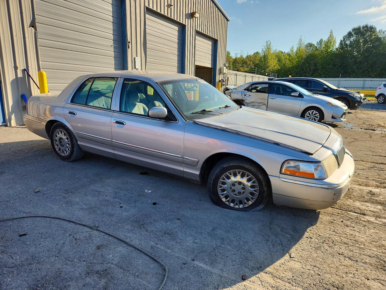 2004 Mercury Grand Marquis Gs - Фото 4