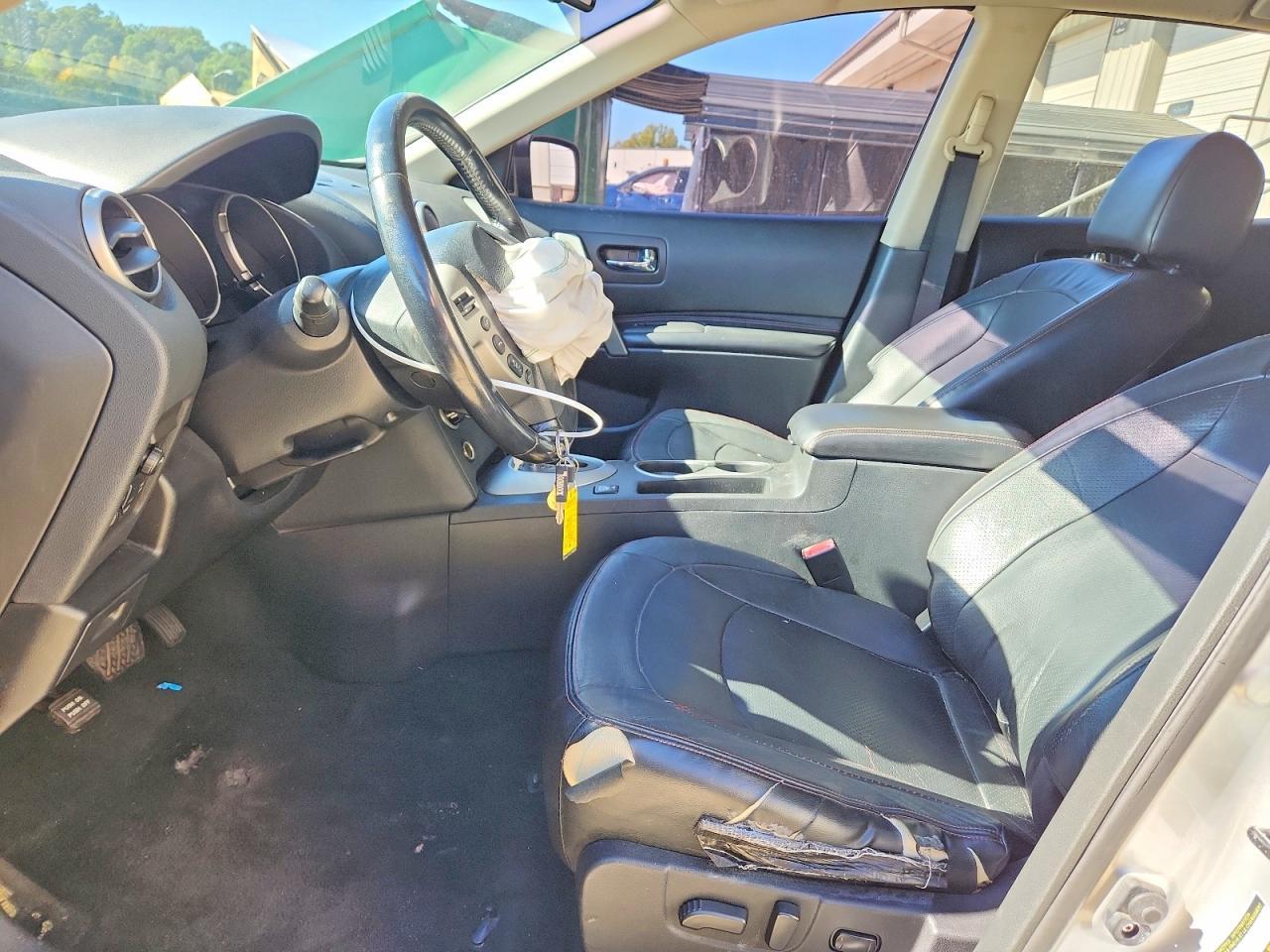2010 Nissan Rogue S - Image 7