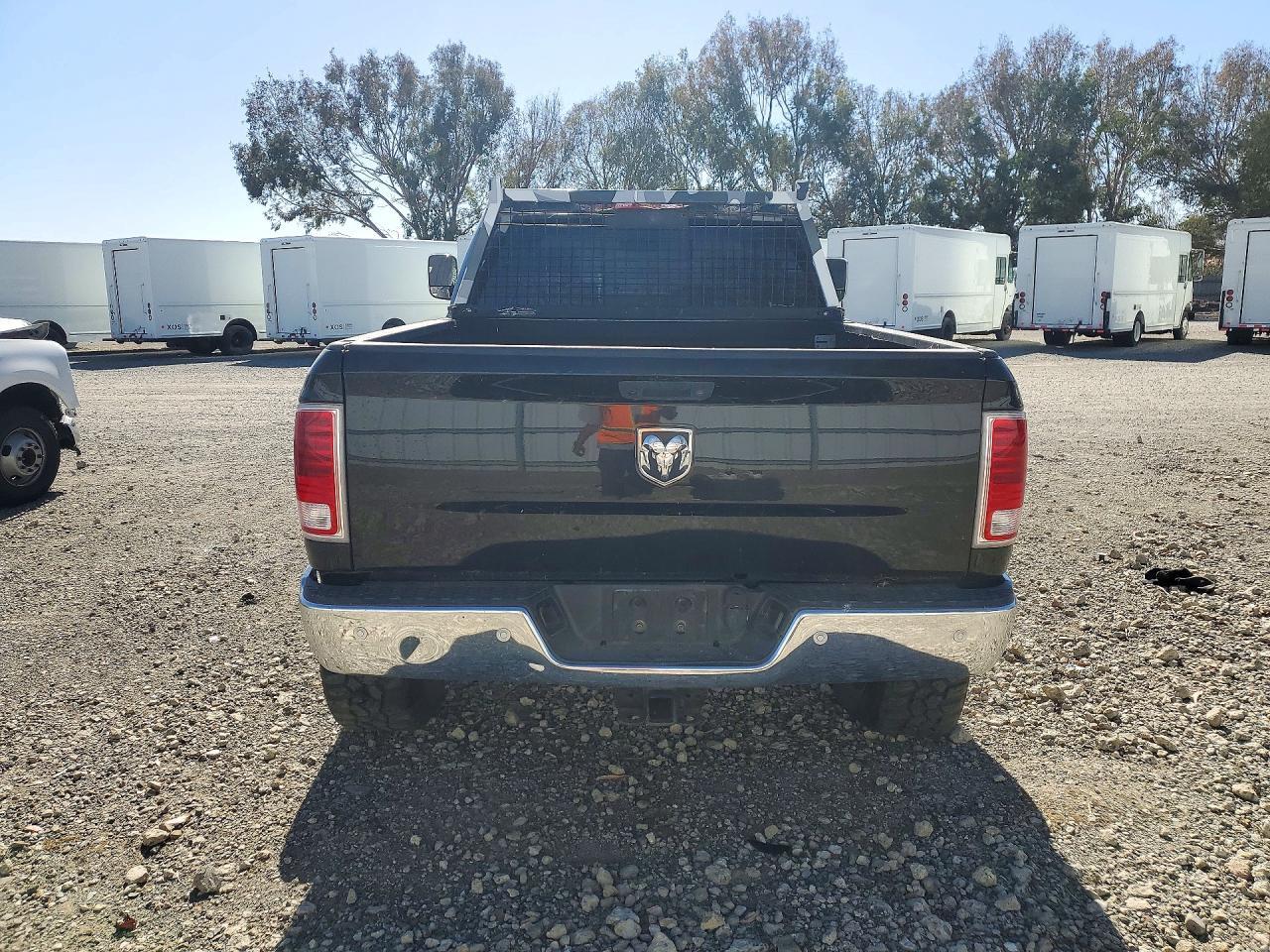 2018 Ram 3500 Laramie - Фото 6