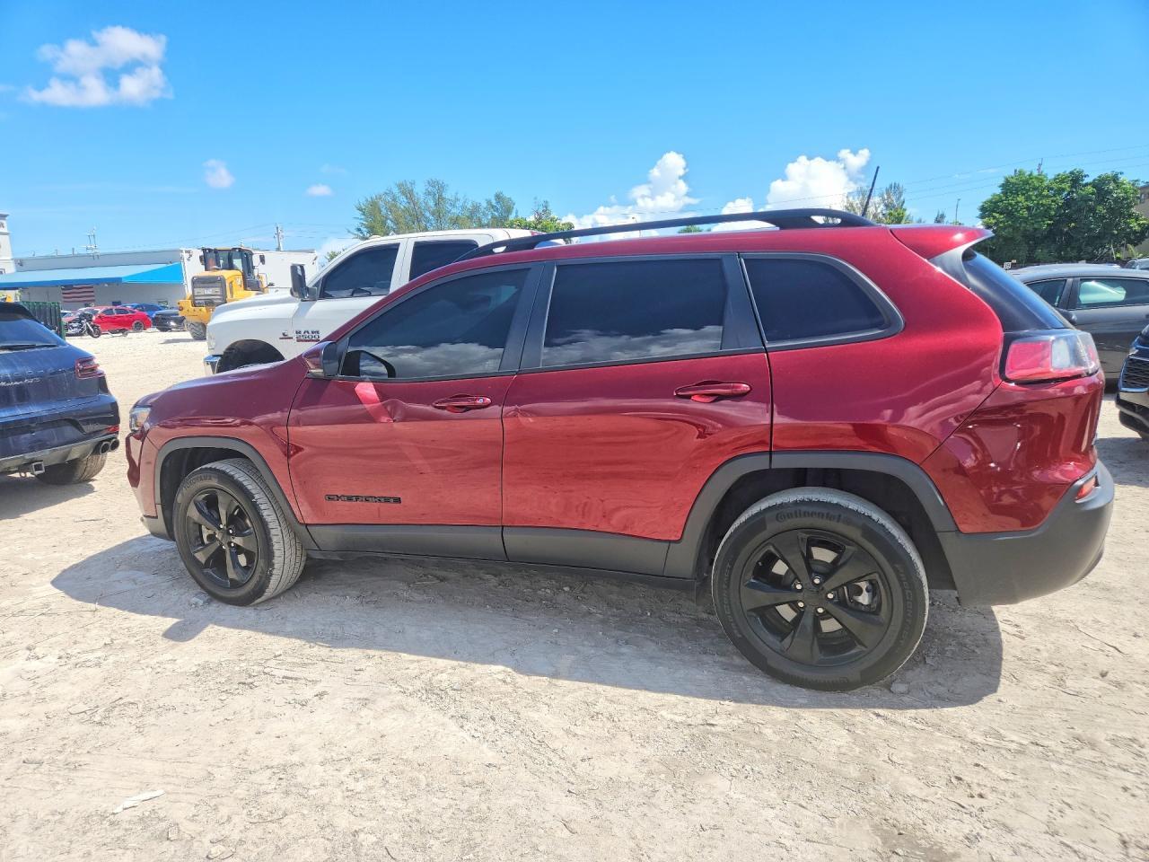 2021 Jeep Cherokee Latitude Plus - Image 2