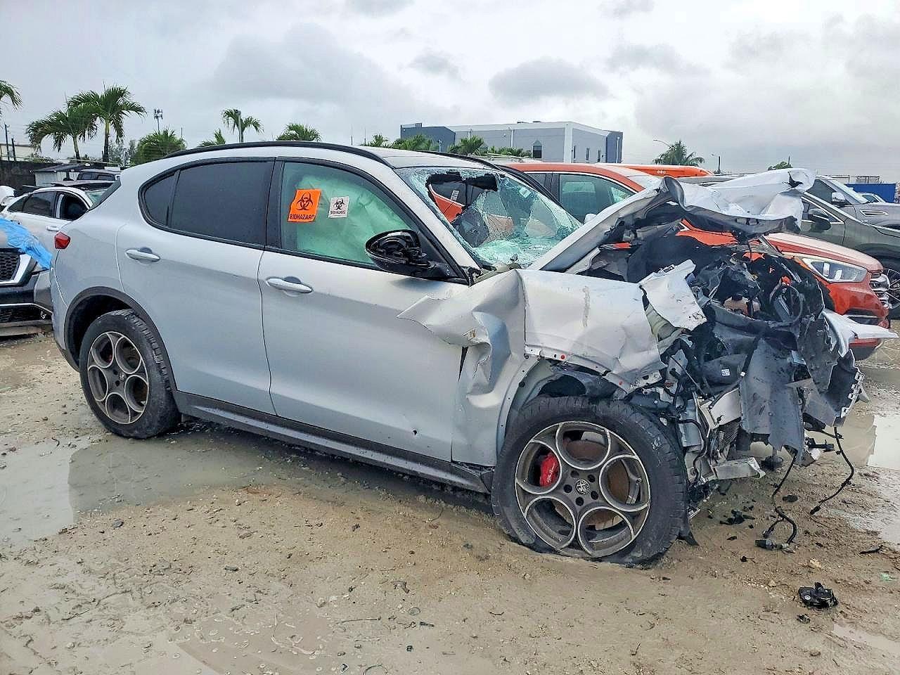 2022 Alfa Romeo Stelvio Ti - Фото 4
