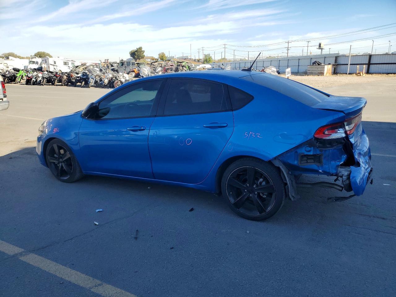 2016 Dodge Dart Sxt - Фото 2