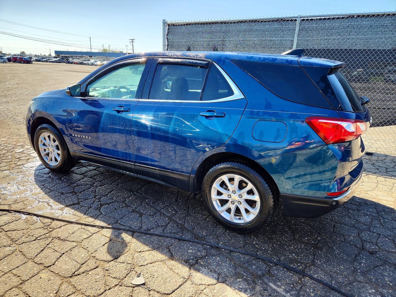 2019 Chevrolet Equinox Lt - Image 2