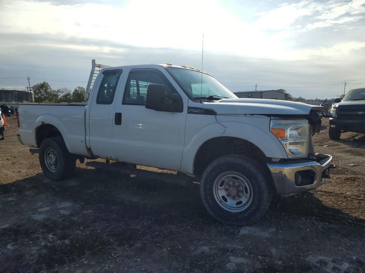 2013 Ford F250 Super Duty - Фото 4