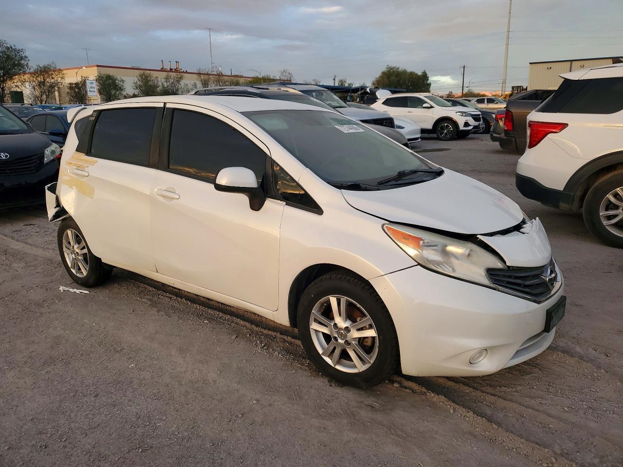 2014 Nissan Versa Note S - Image 4