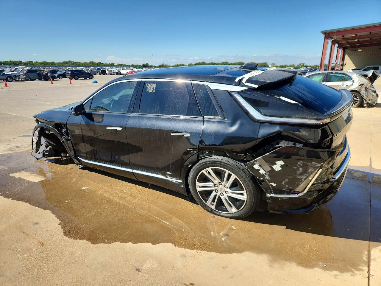 2024 Cadillac Lyriq Tech - Image 2