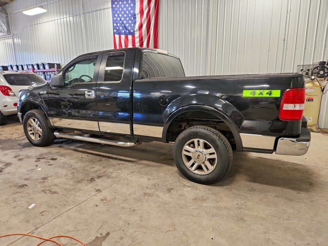 2005 Ford F150 - Фото 2