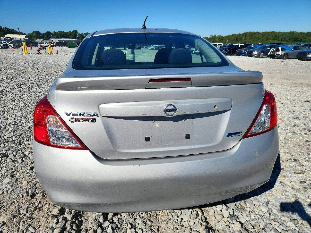 2013 Nissan Versa 1.6 S - Фото 6