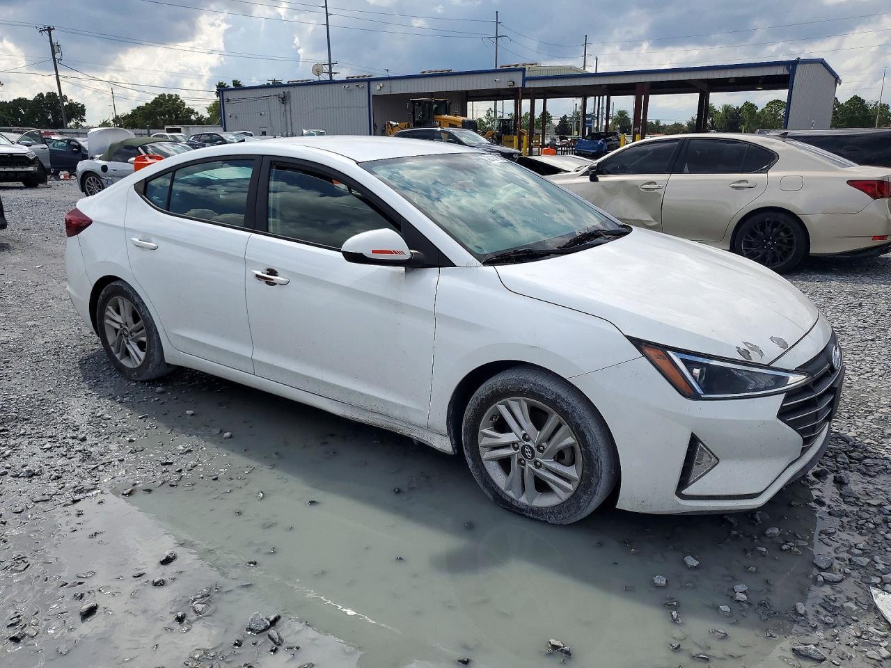 2020 Hyundai Elantra Sel - Фото 4