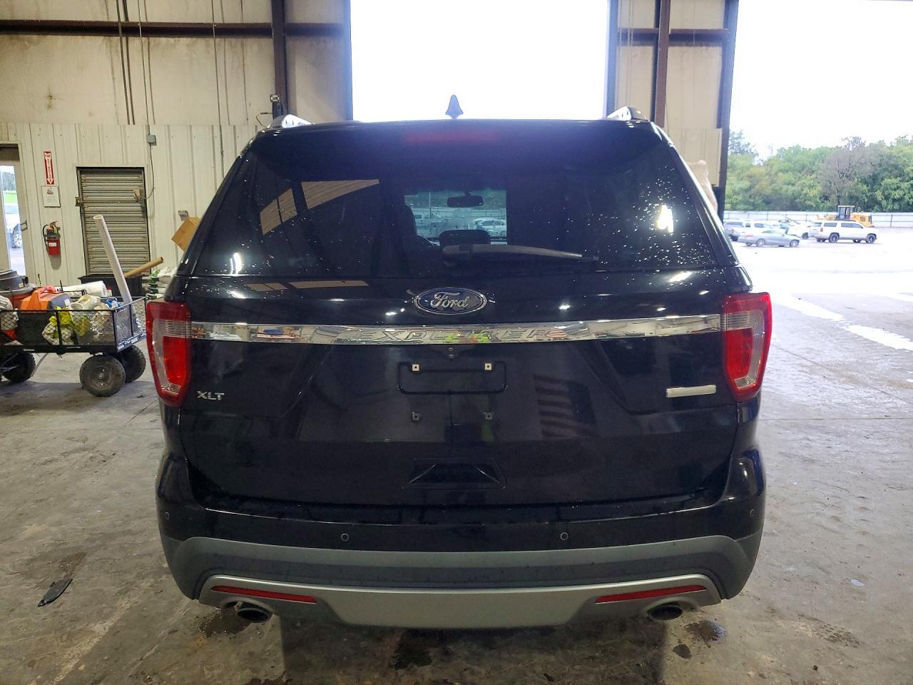 2016 Ford Explorer Xlt - Фото 6
