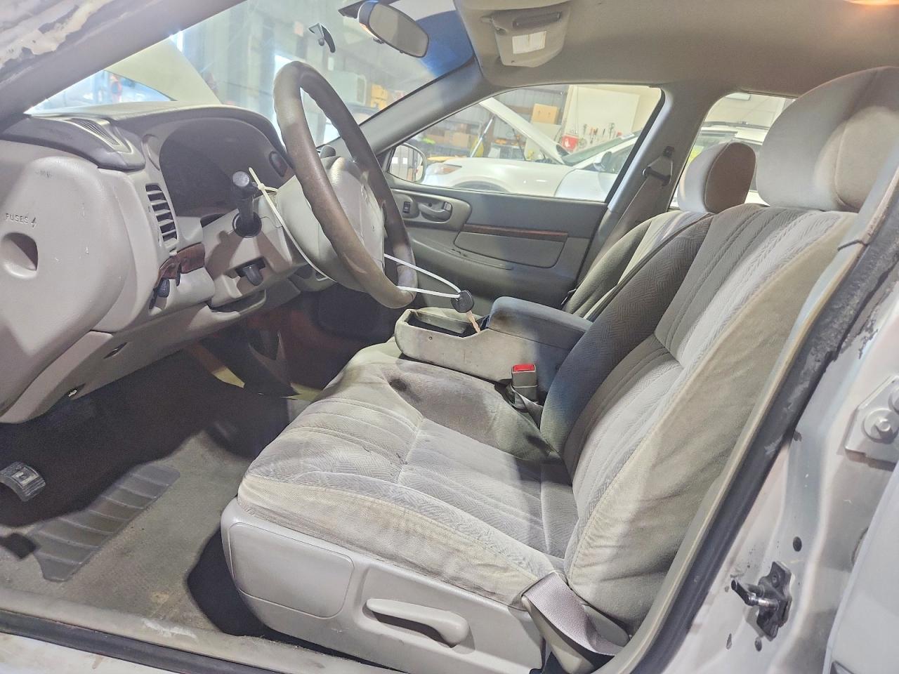 2001 Chevrolet Impala - Фото 7