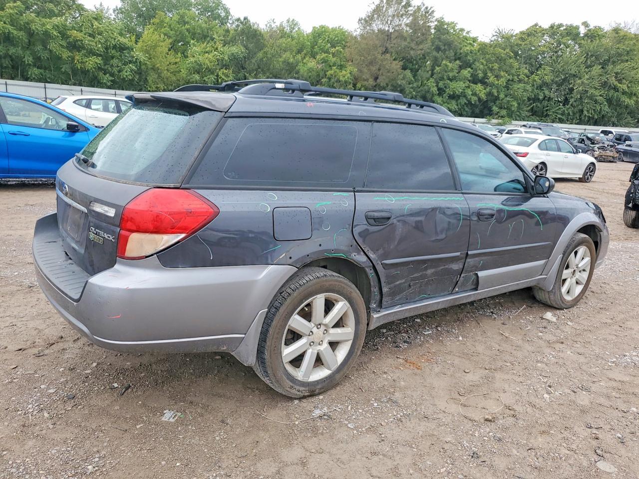 2009 Subaru Outback 2.5I - Image 3