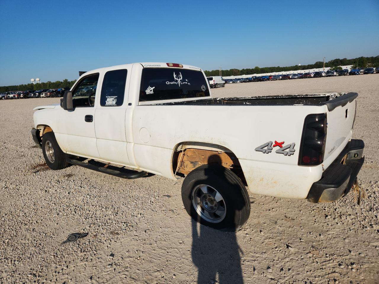 2004 Chevrolet Silverado K1500 - Фото 2