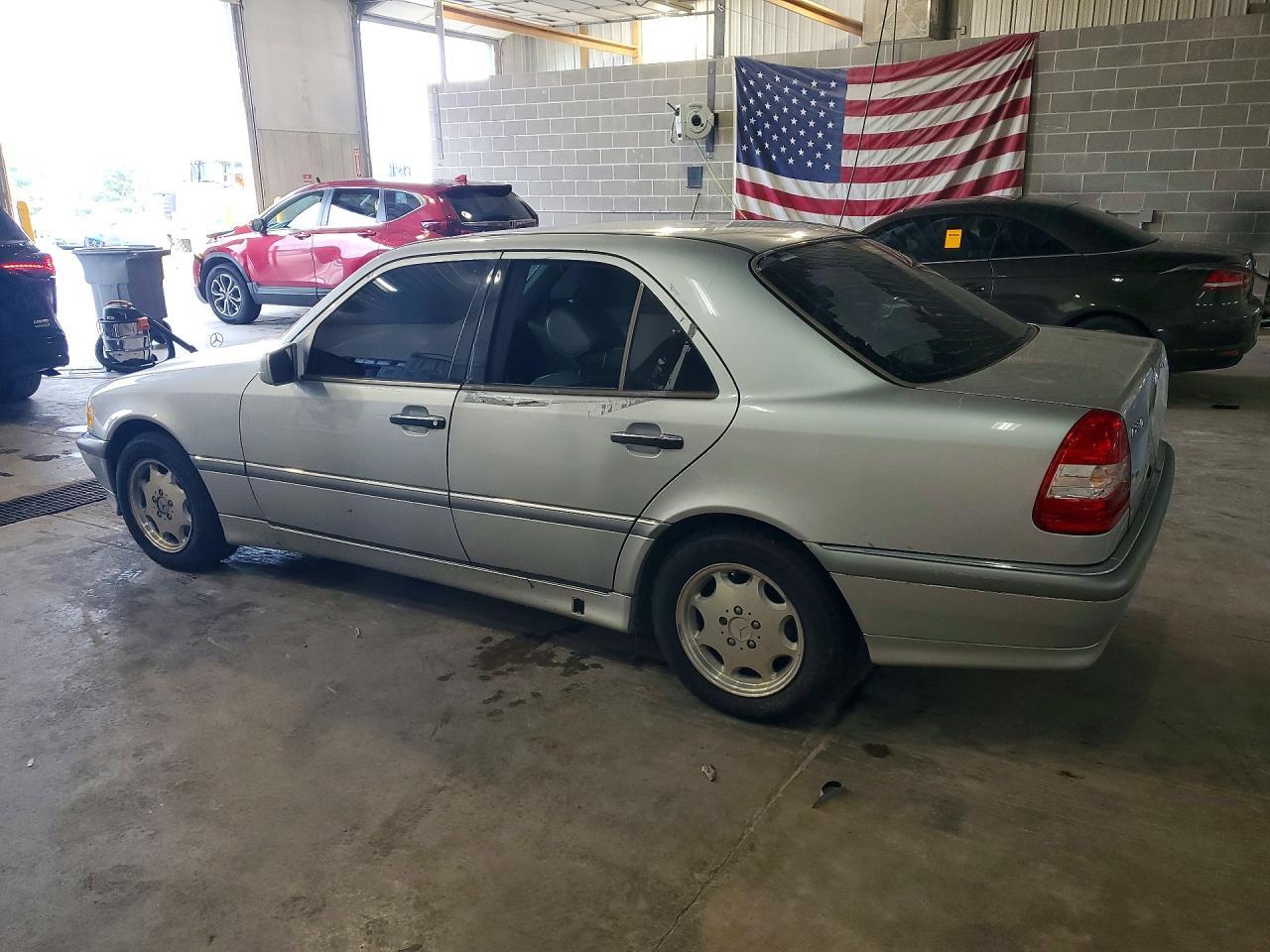 1999 Mercedes-Benz C 230 - Фото 2