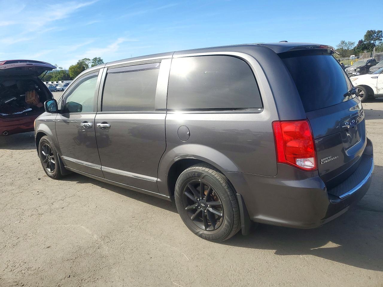 2019 Dodge Grand Caravan Gt - Фото 2
