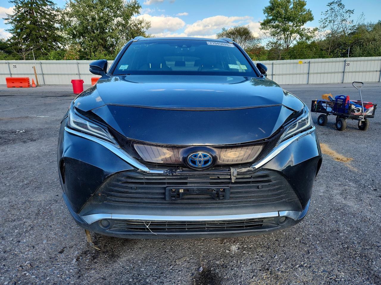 2021 Toyota Venza Xle - Image 5