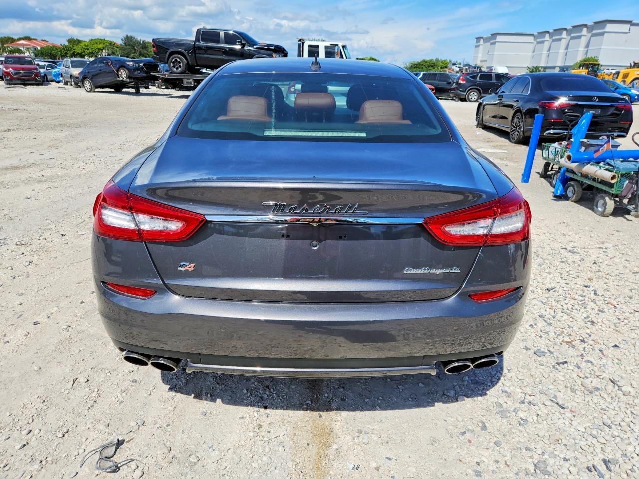 2016 Maserati Quattroporte S - Фото 6