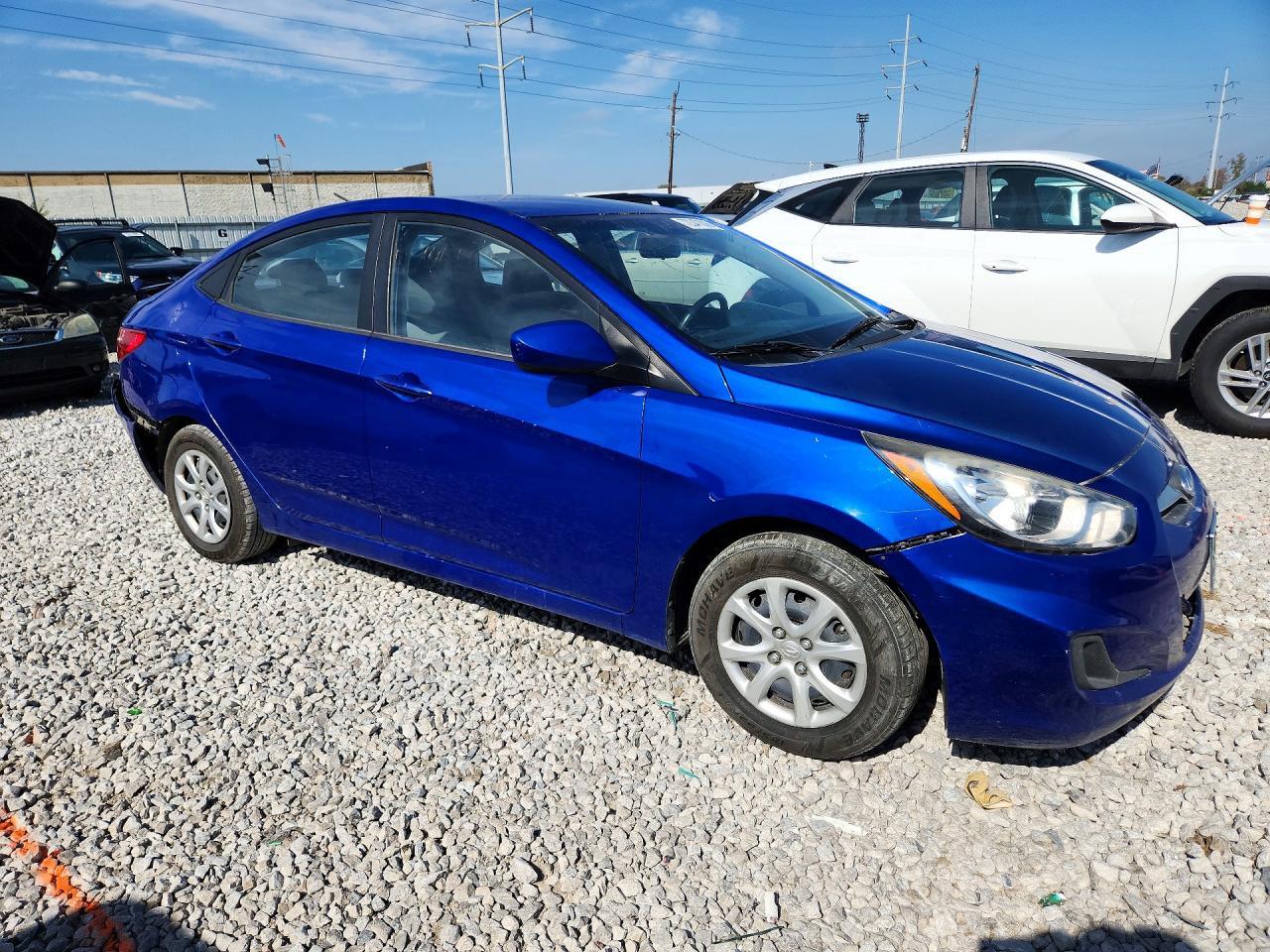 2014 Hyundai Accent Gls - Image 4