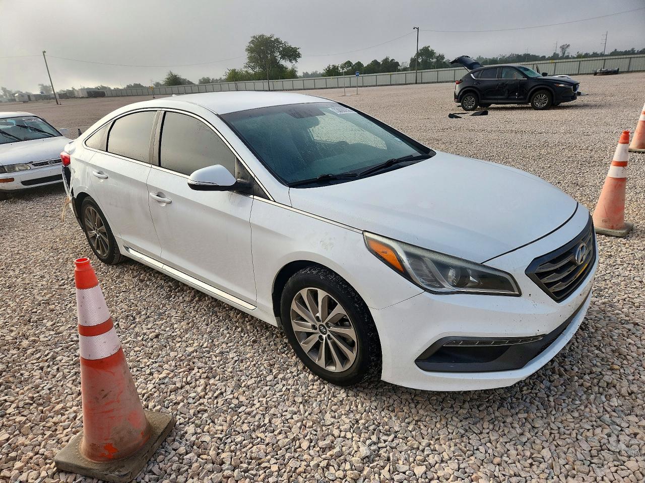 2015 Hyundai Sonata - Image 4