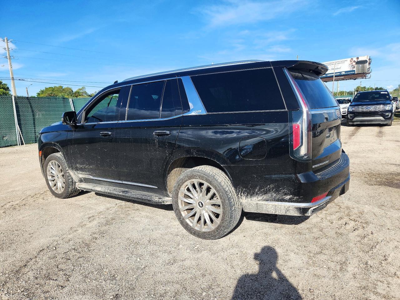 2021 Cadillac Escalade Premium Luxury - Фото 2
