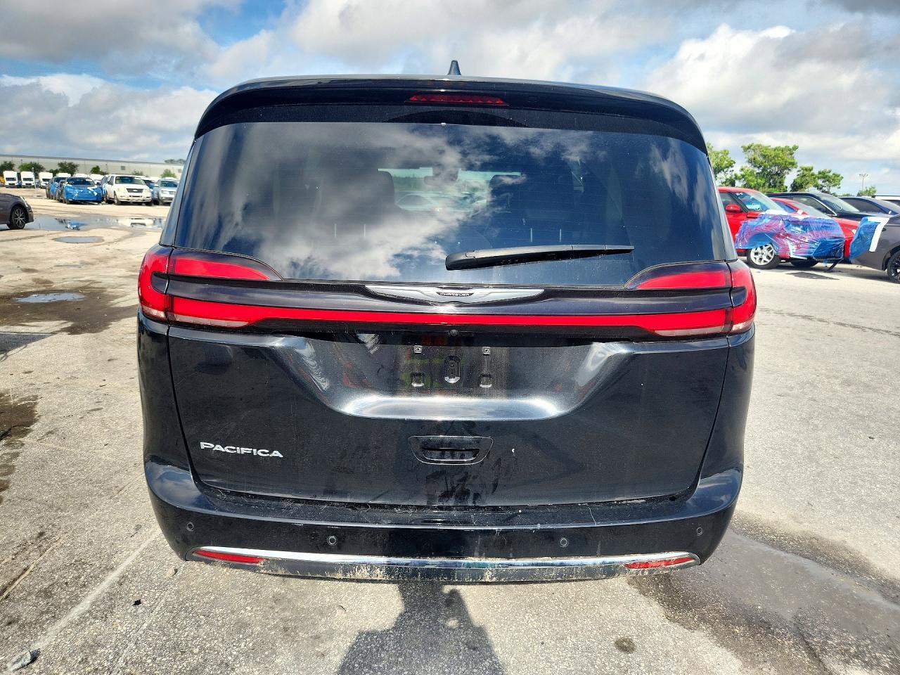 2024 Chrysler Pacifica Touring L - Фото 6