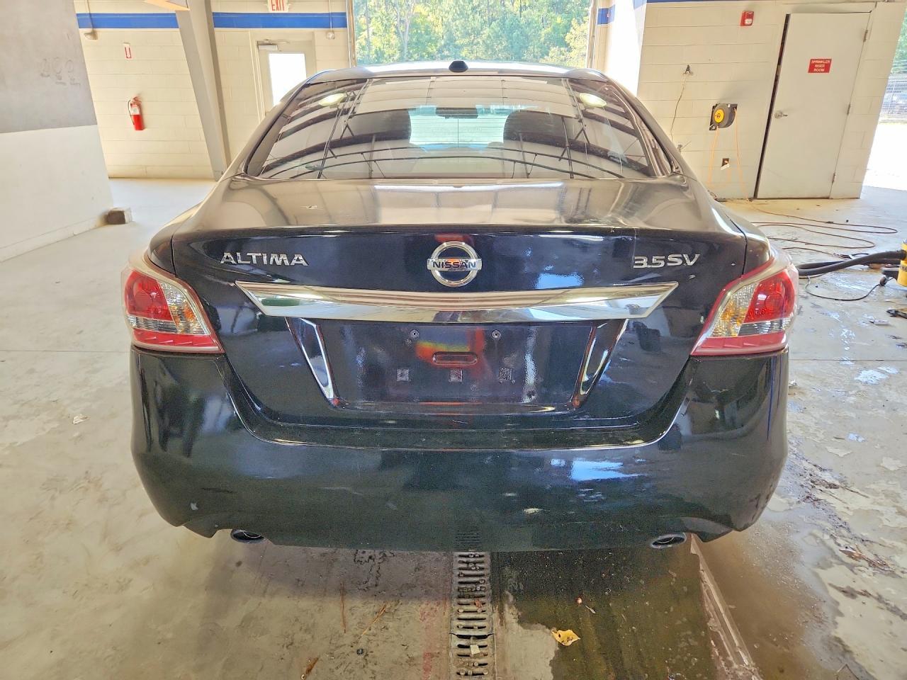 2013 Nissan Altima 3.5 S - Image 6