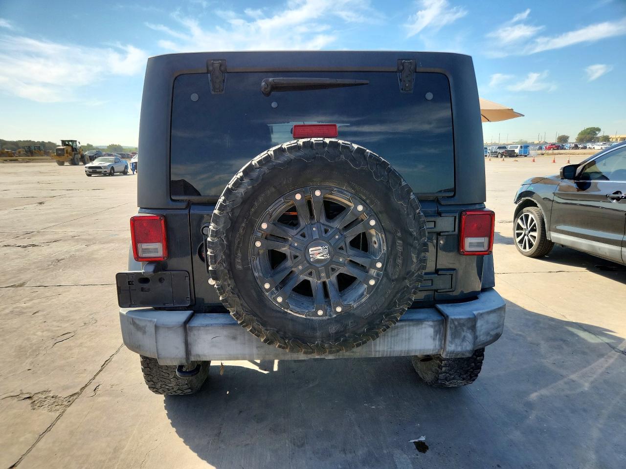2017 Jeep Wrangler Unlimited Sport - Image 6