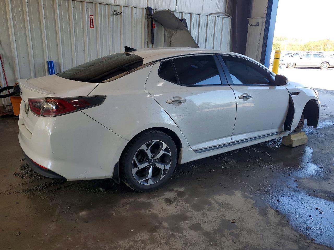 2014 Kia Optima Hybrid - Image 3