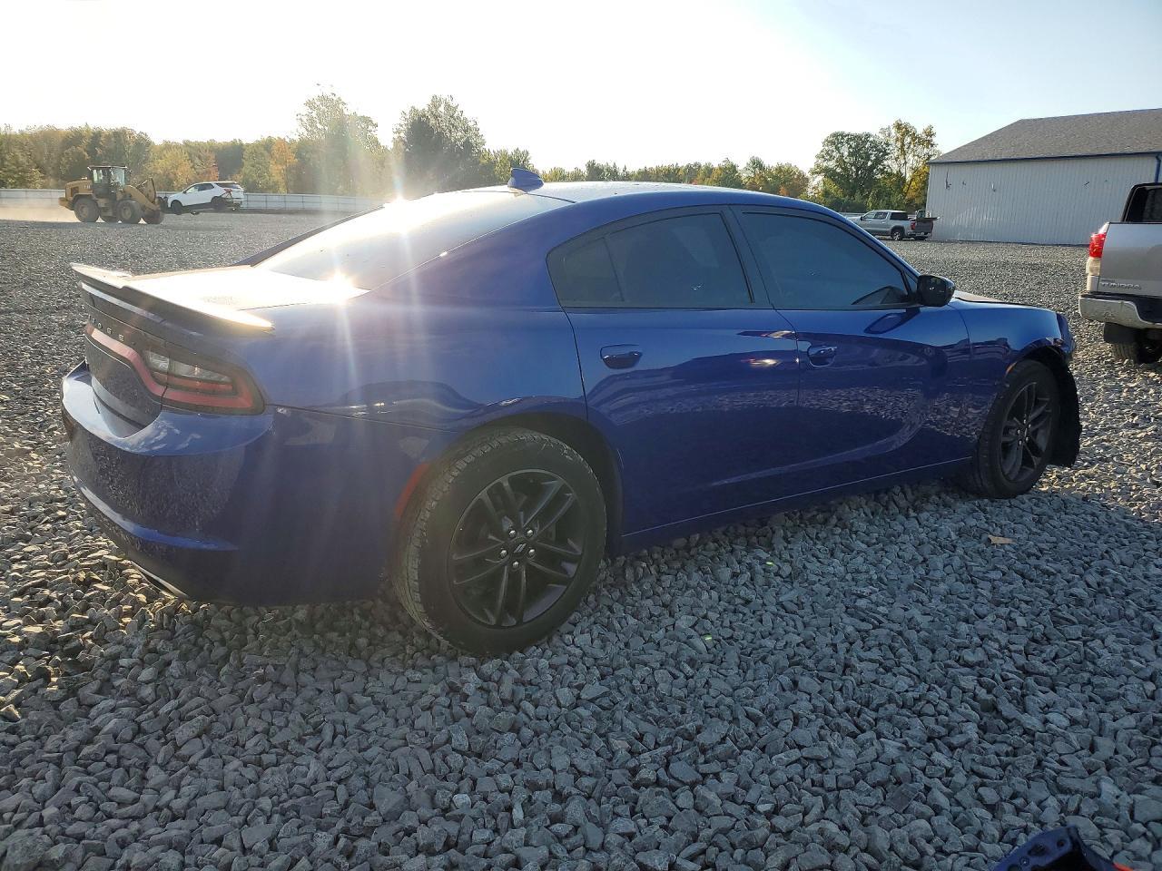 2019 Dodge Charger Sxt - Фото 3