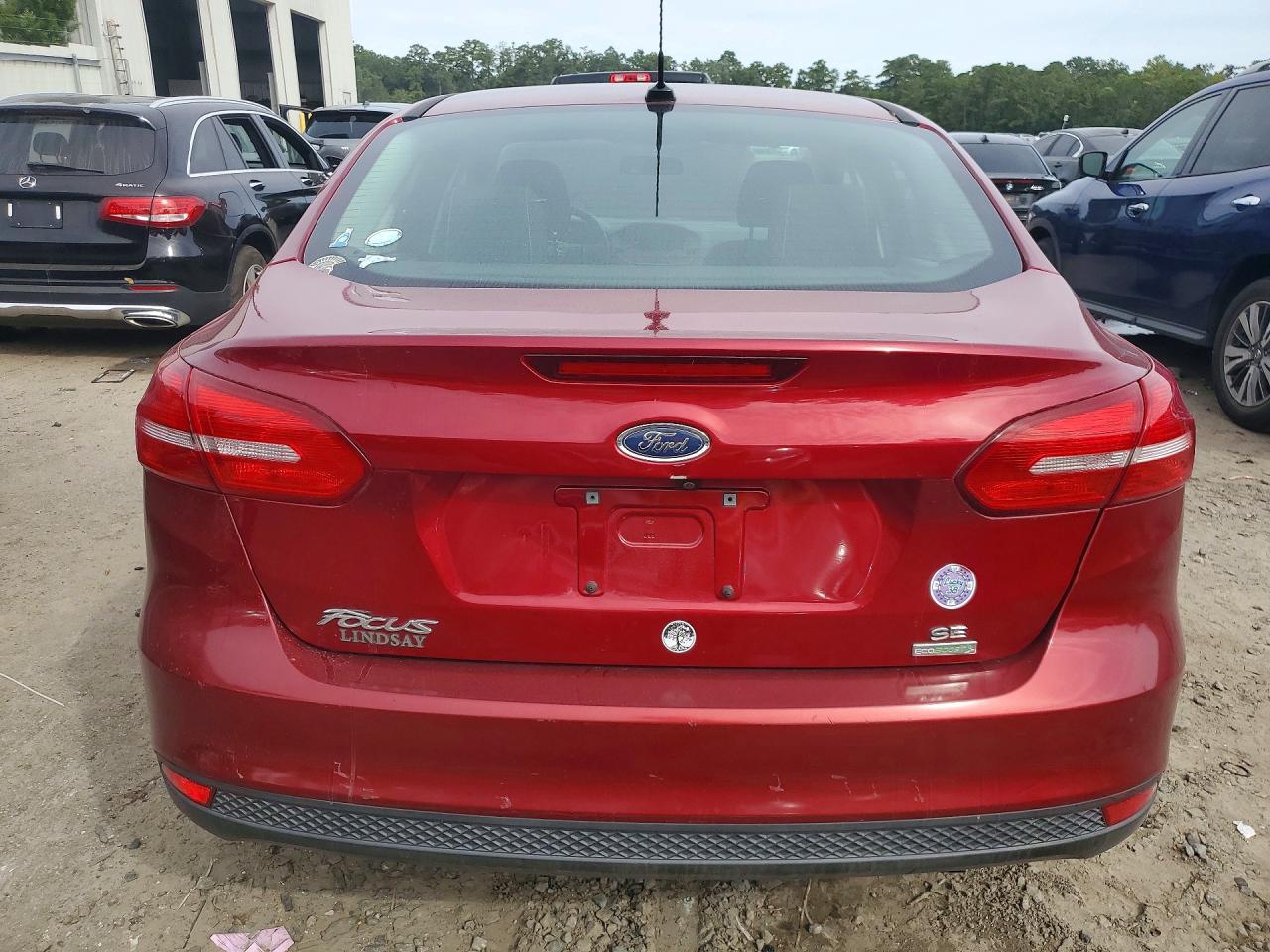 2017 Ford Focus Se - Image 6