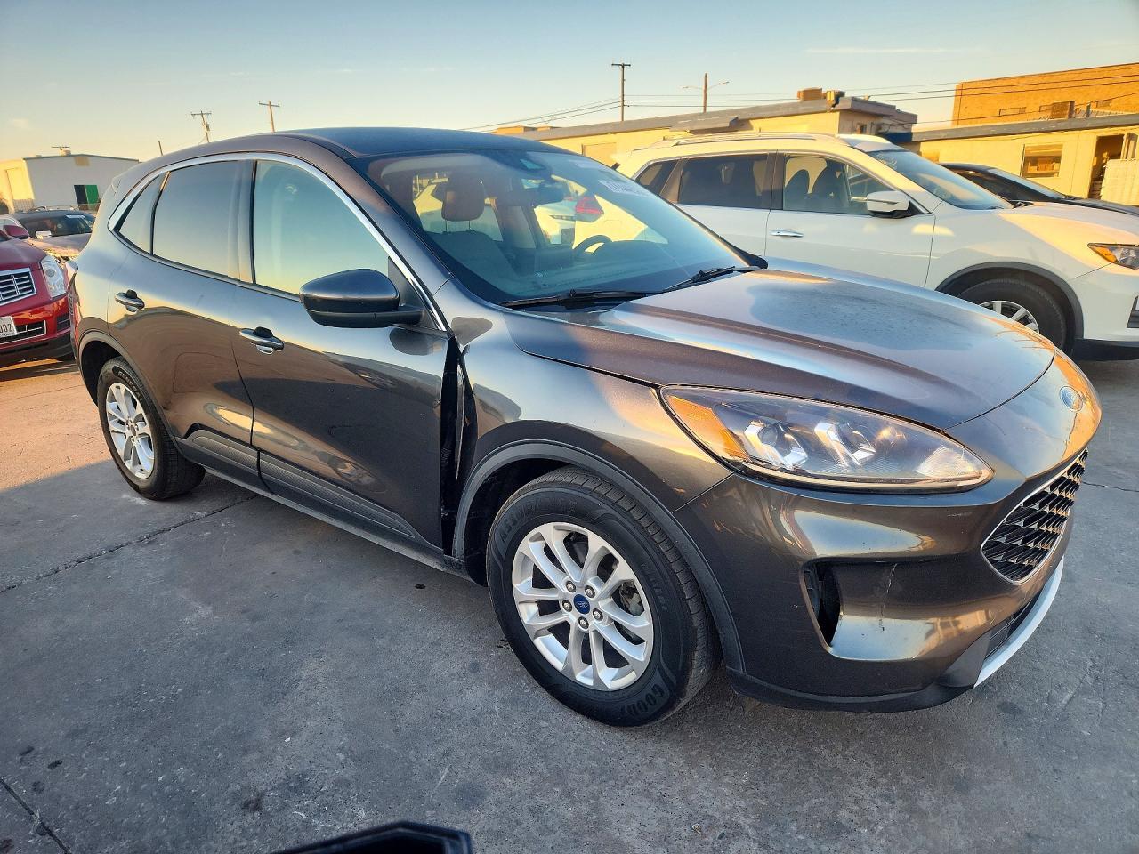 2020 Ford Escape Se - Фото 4