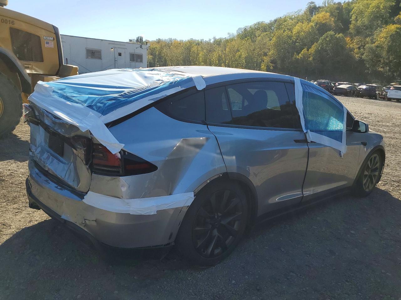 2025 Tesla Model X - Фото 3