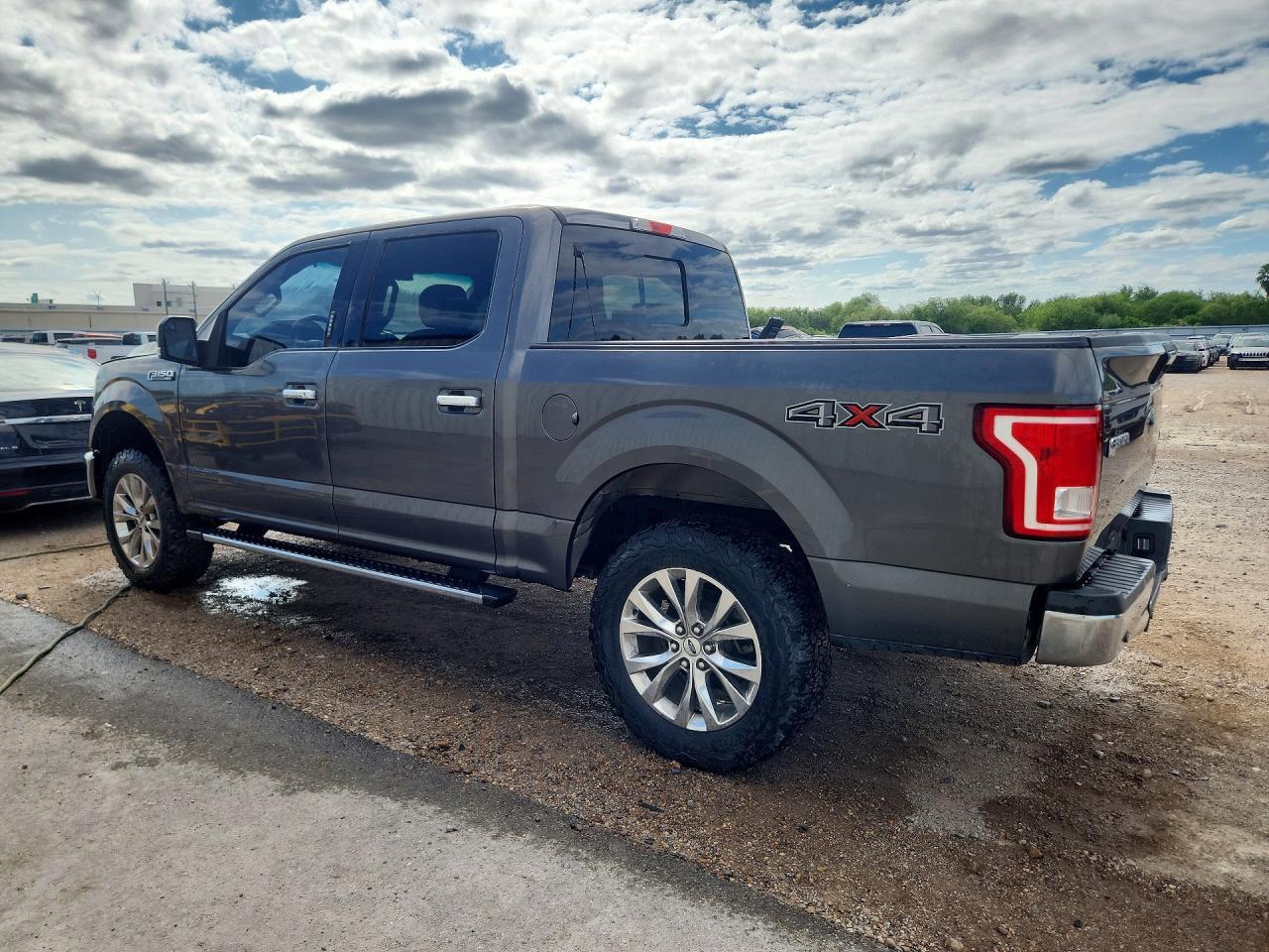 2016 Ford F150 Supercrew - Фото 2