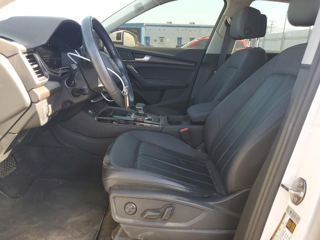 2023 Audi Q5 S Line Quattro Premium Plus - Image 7